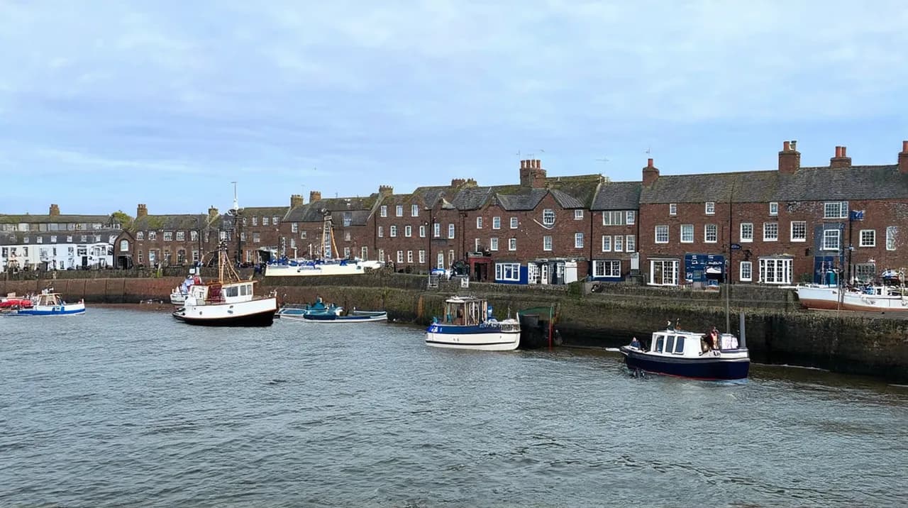 Whitby Weekend Itinerary: Explore the Coastal Charm