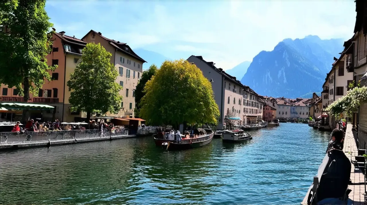 Annecy 3-Day Itinerary: Explore the Venise des Alpes