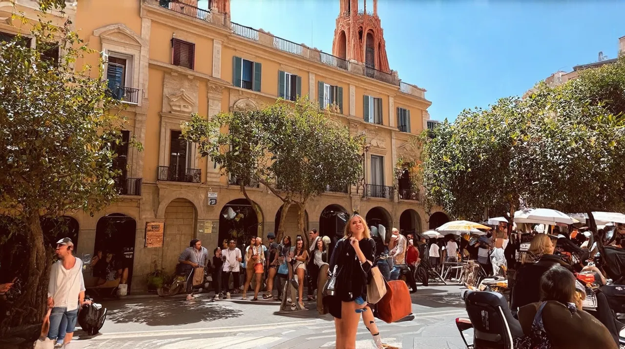 Barcelona Weekend Itinerary: Explore the Vibrant City