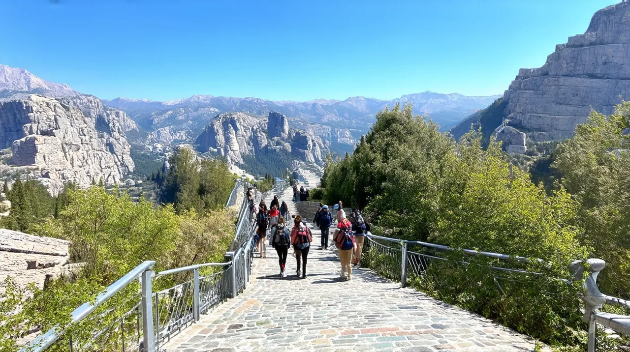 Delphi Weekend Itinerary: Discover Ancient Wonders