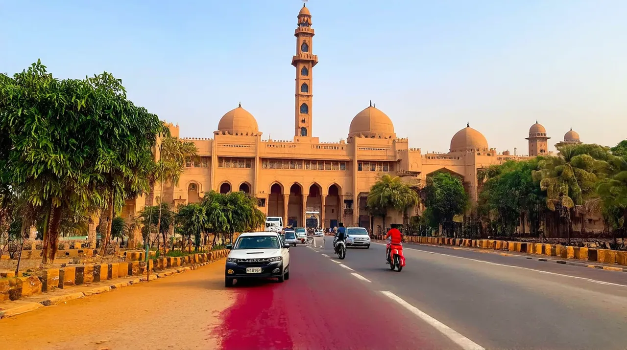 Karachi 3-Day Itinerary: Explore the City of Lights