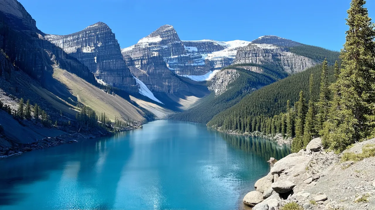 Lake Louise Travel Itinerary: Explore Nature’s Gem