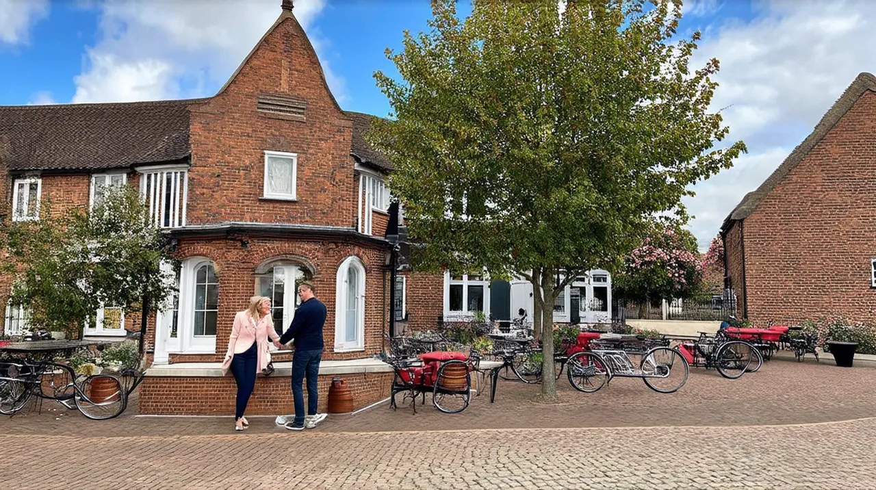 Stratford-upon-Avon Itinerary for Couples: A Romantic Escape