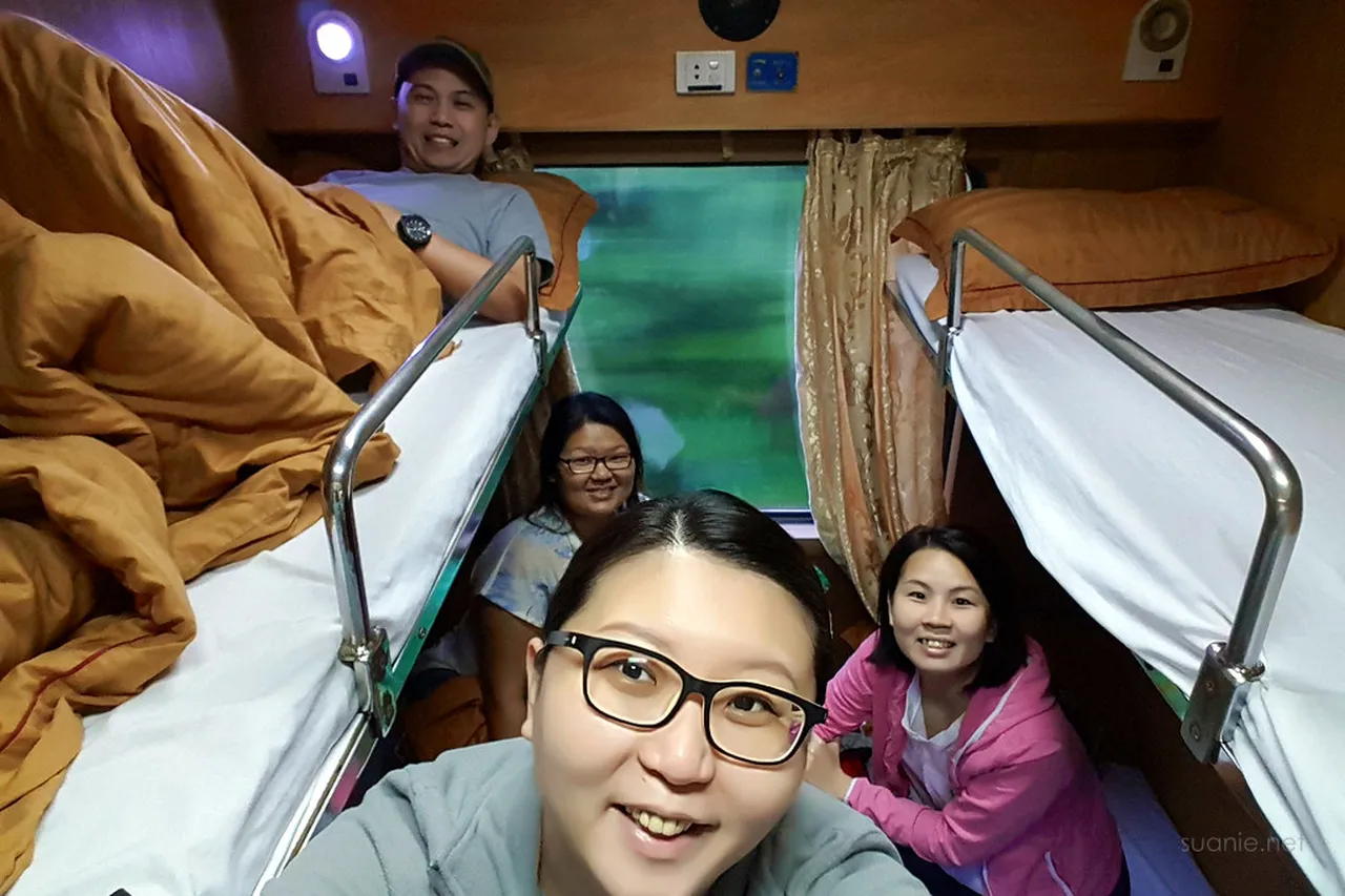 1. Day 1: Arrival and Exploring Sapa Town